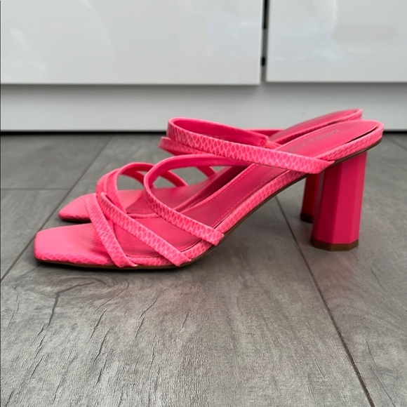 MARC FISHER Colorful Strappy Heeled Sandals, Size 7.5 - Picture 3 of 9